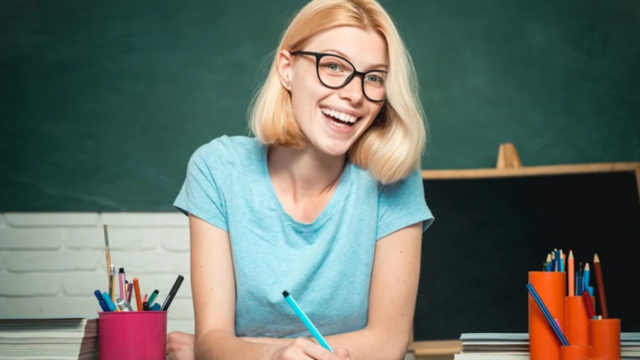 Öğretmenlere Kitap İnceleme Görevi İçin 25 Bin TL’ye Kadar Ek Ödeme Yapılacak